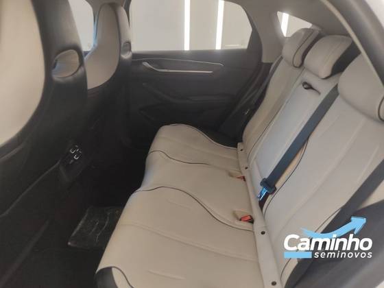 BYD KING 1.5 DM-I PHEV GS AUTOMÁTICO BYD KING 1.5 DM-I PHEV GS AUTOMÁTICO